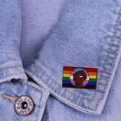 Pins drapeau soutien LGBT