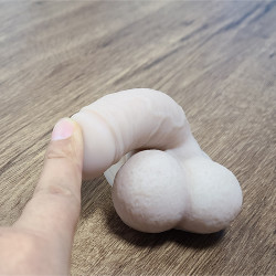 Prosthesis play EroWand